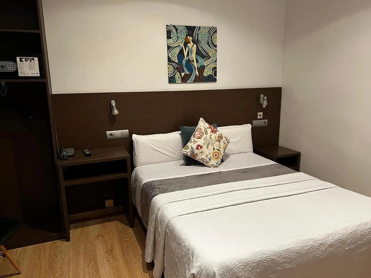 CIUDAD CONDAL Hostal - Paseo de Gracia Barcelona 3*,