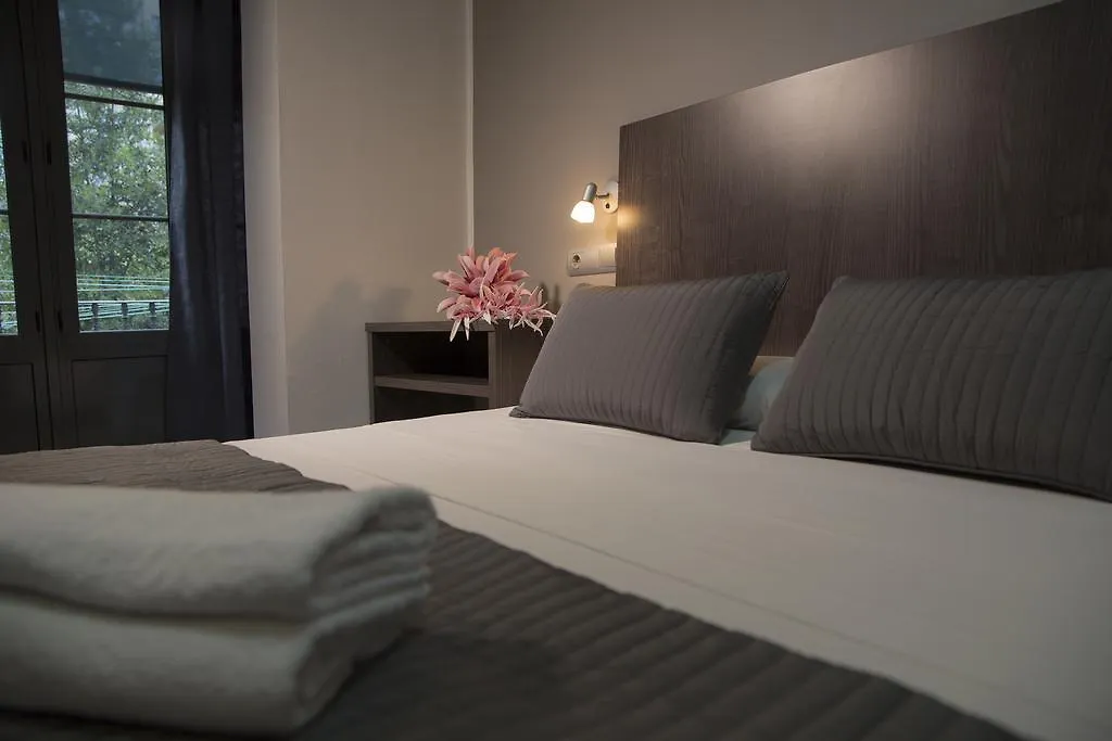 Ciudad Condal Hostal - Paseo De Gracia Barcelona 3*,  Španělsko