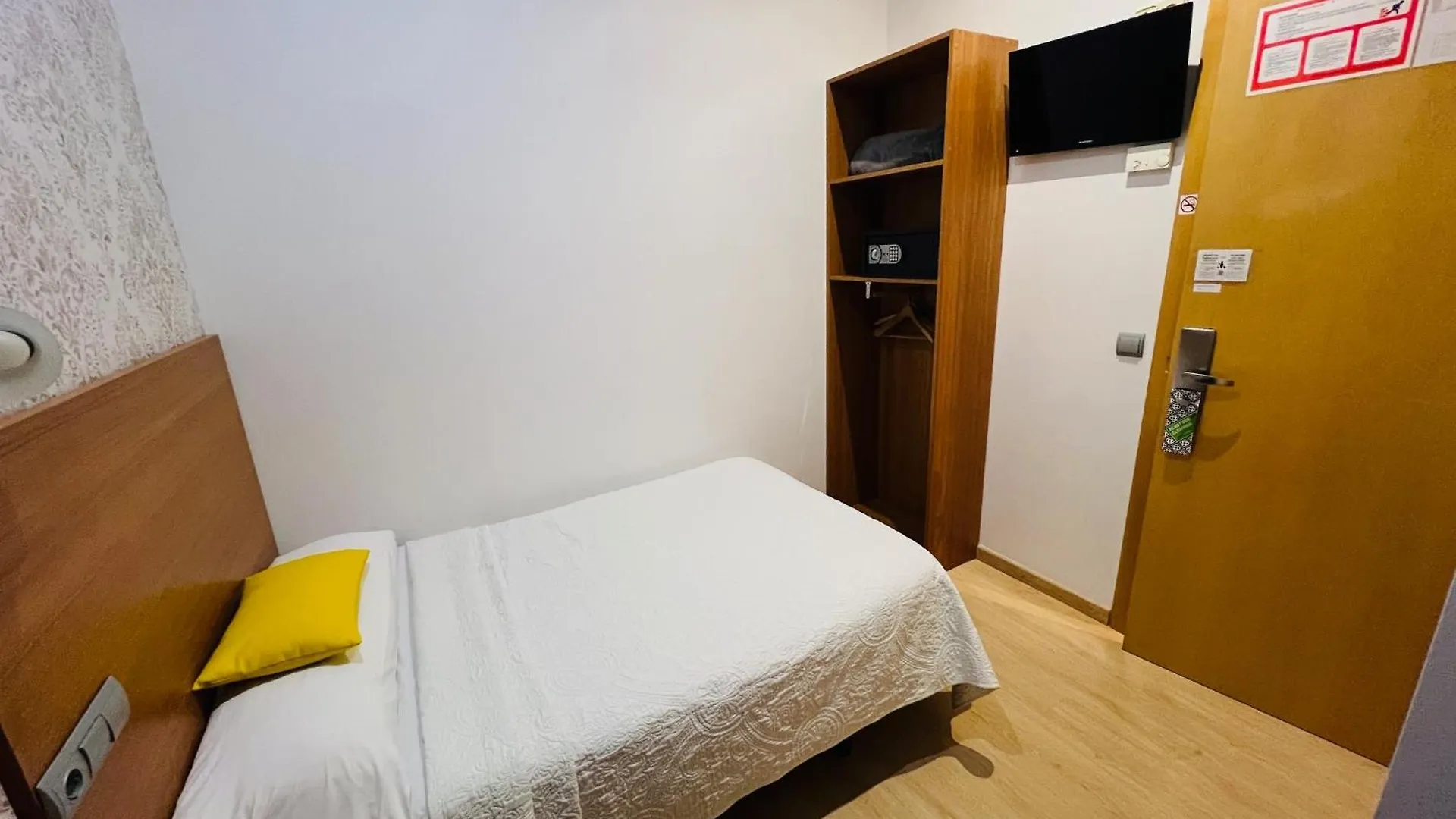 Ciudad Condal Hostal - Paseo De Gracia Barcelona 3*,  Španělsko