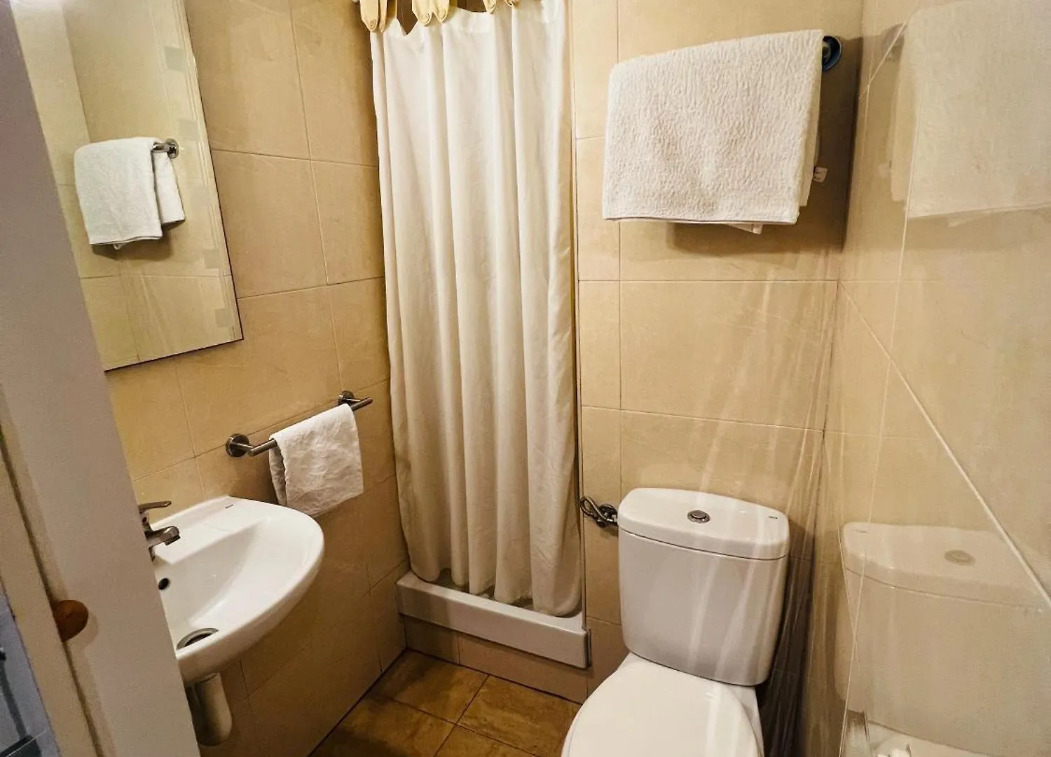 Ciudad Condal Hostal - Paseo De Gracia Barcelona