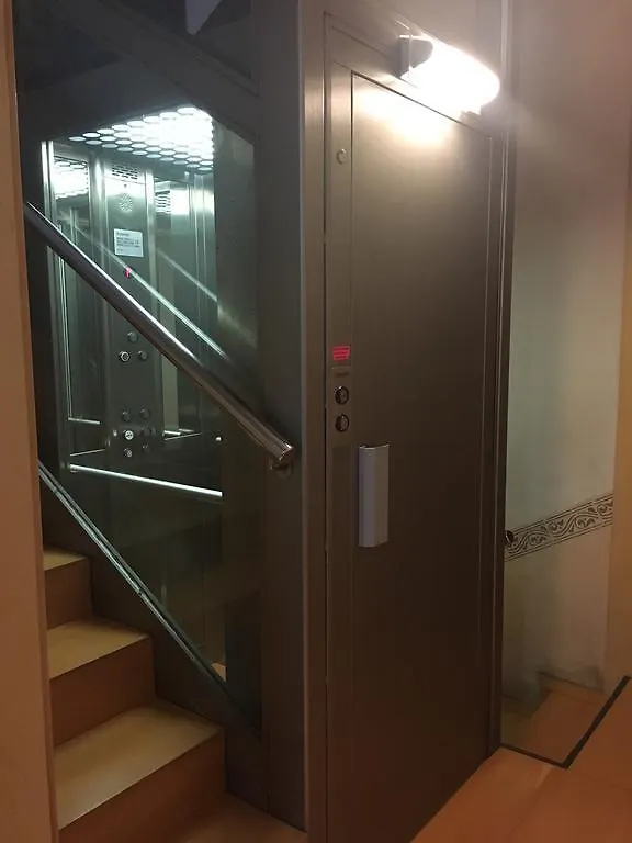 Penzion Ciudad Condal Hostal - Paseo De Gracia Barcelona