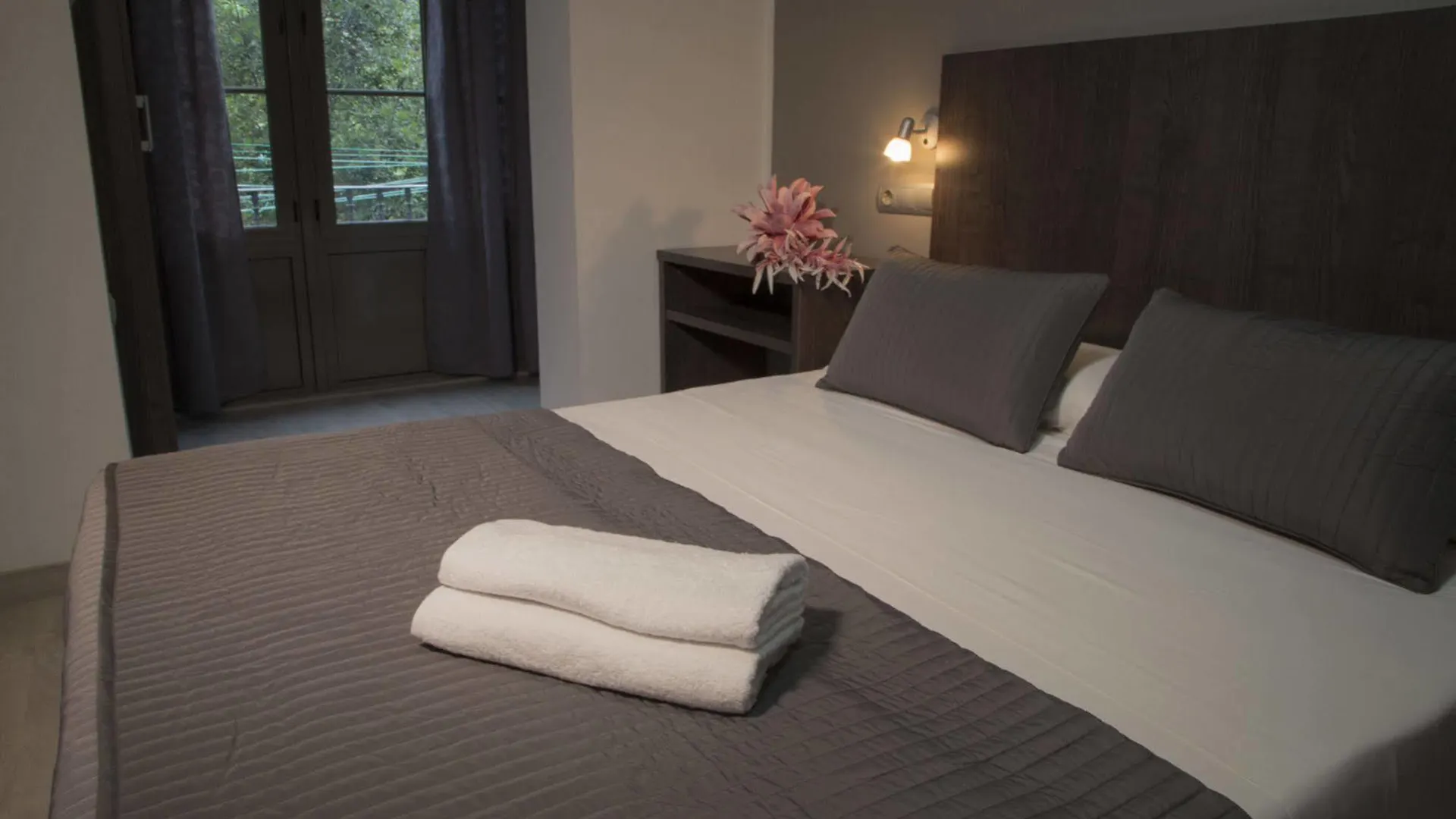 Ciudad Condal Hostal - Paseo De Gracia Barcelona Penzion