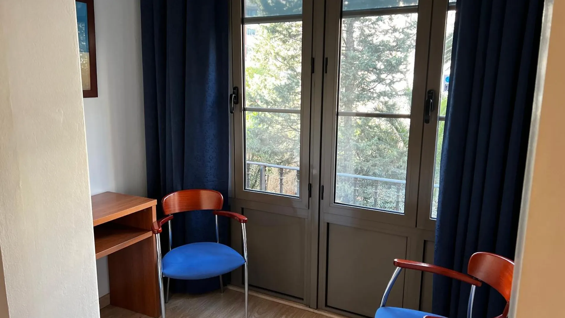 Ciudad Condal Hostal - Paseo De Gracia Barcelona
